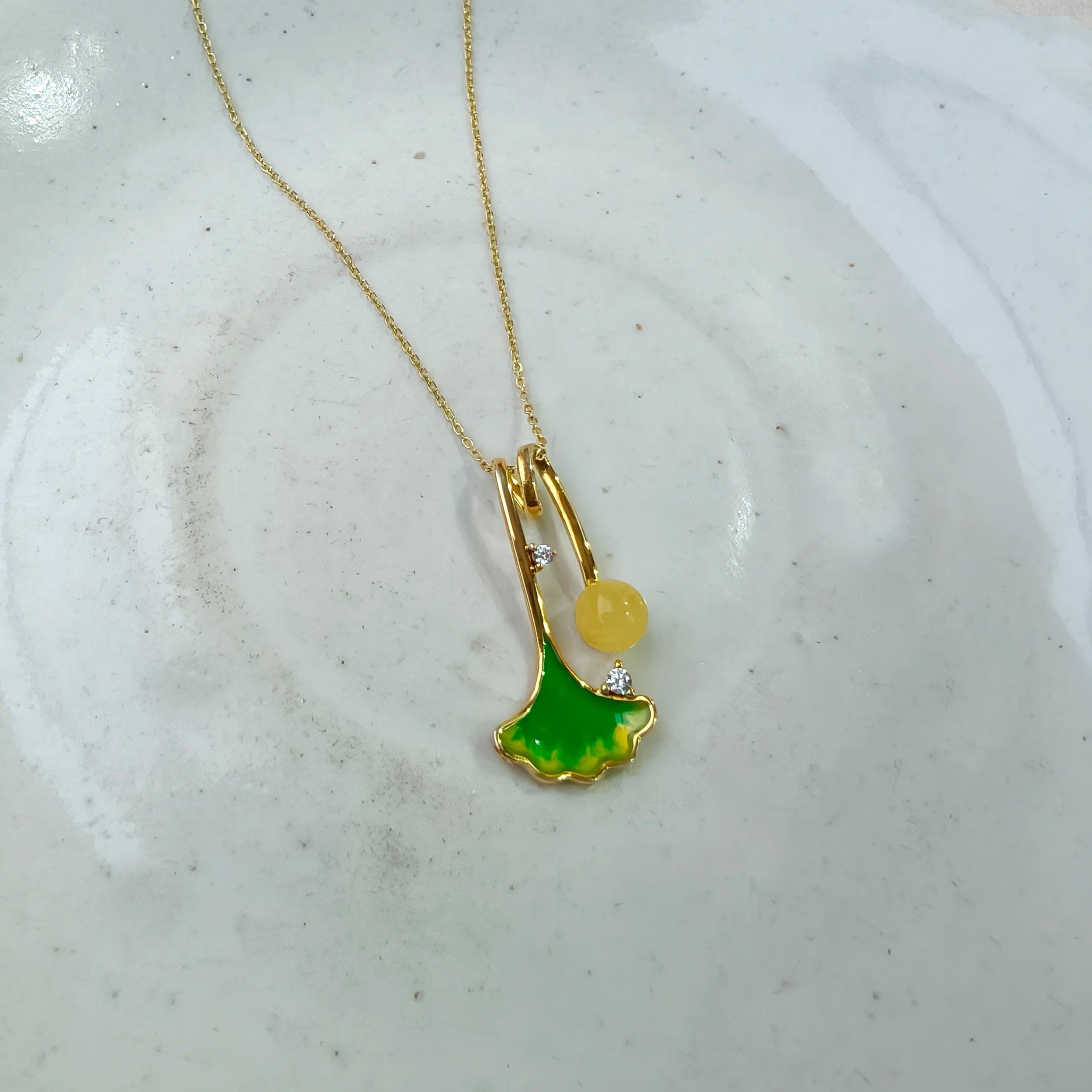 Elegant Green Bliss Golden Necklace