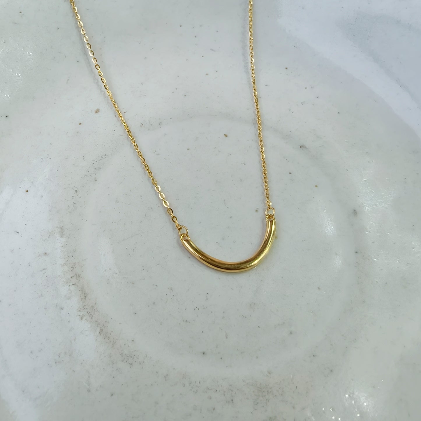 Minimal Luxe Golden Necklace