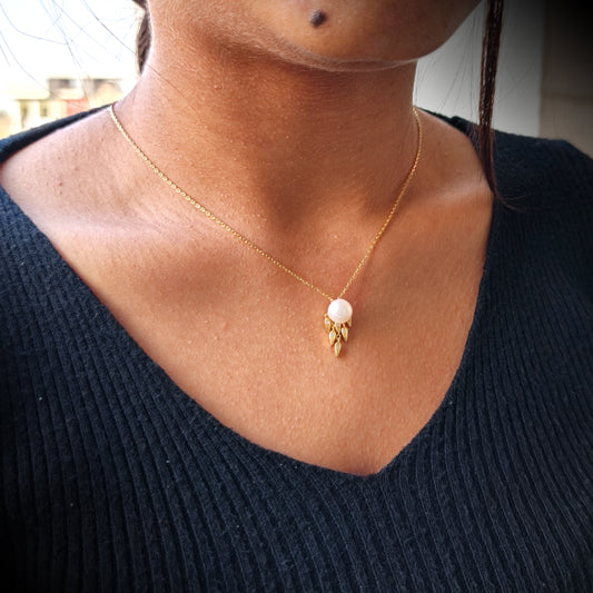 Elegant Pearl Drop Gold Necklace