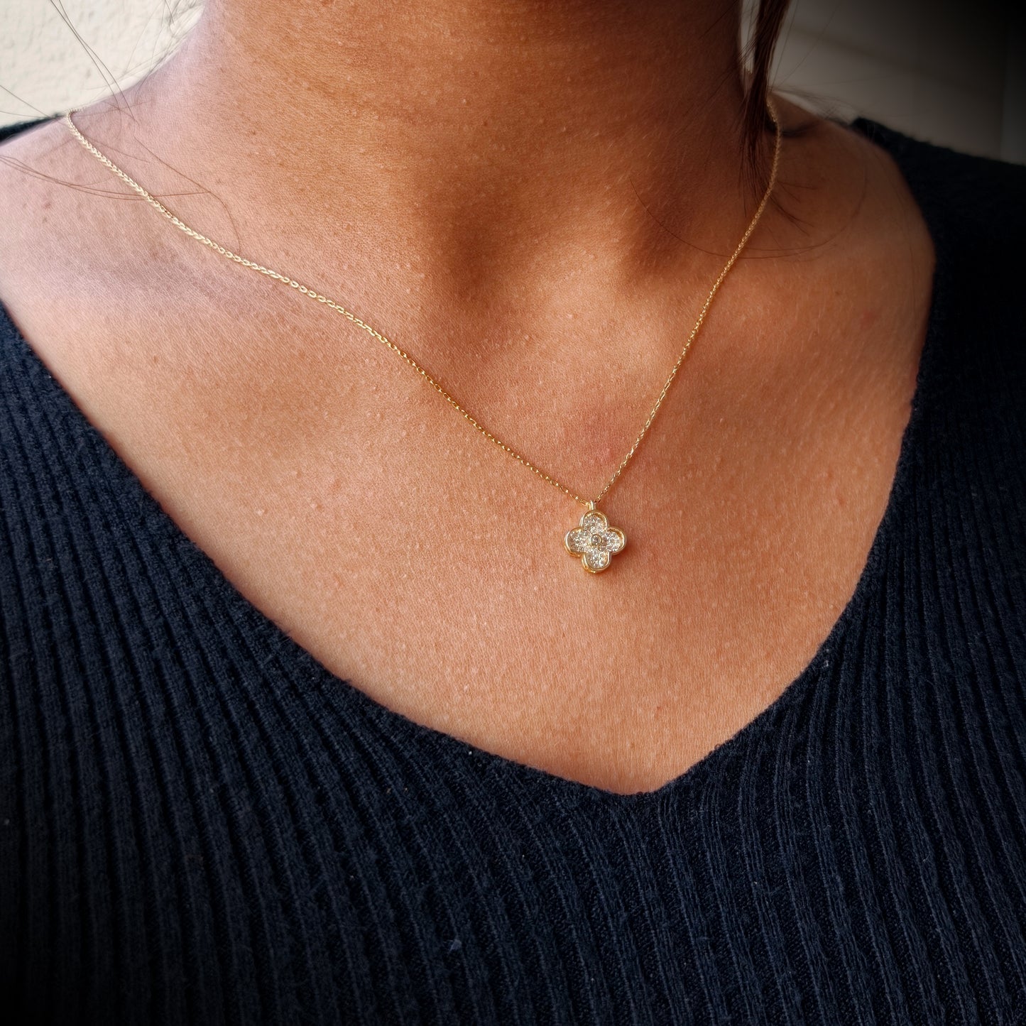 Golden Flower Elegance Necklace