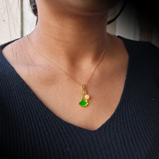 Elegant Green Bliss Golden Necklace