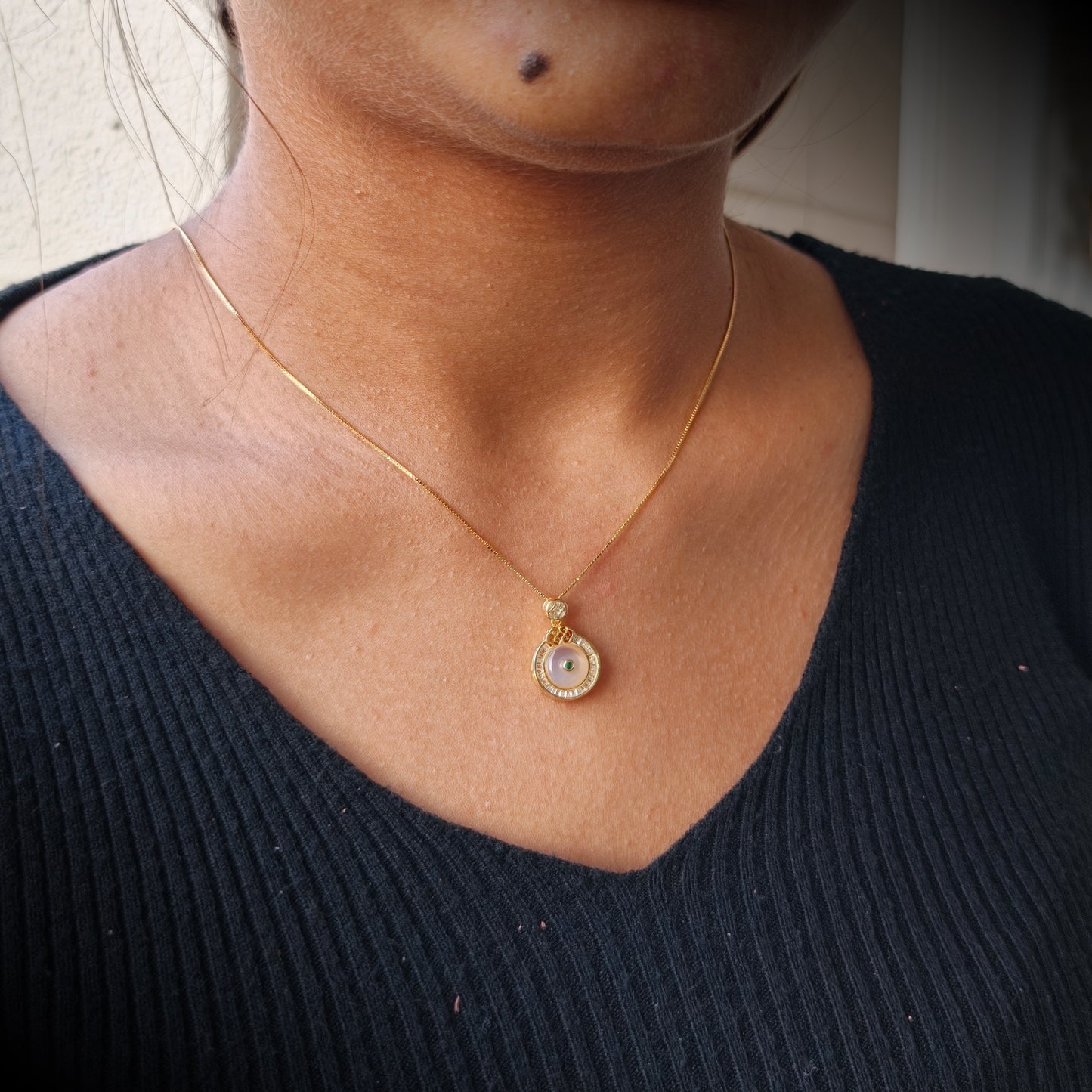 Royal Glow Pearl Halo Necklace
