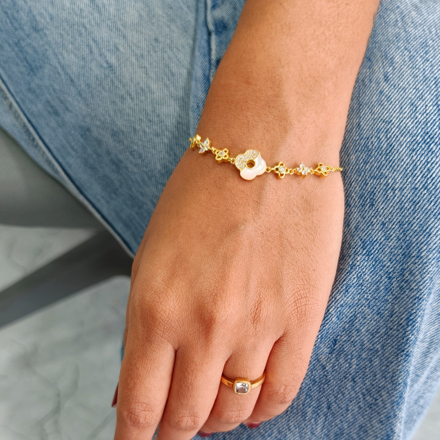 Minimal Sparkle Bracelet