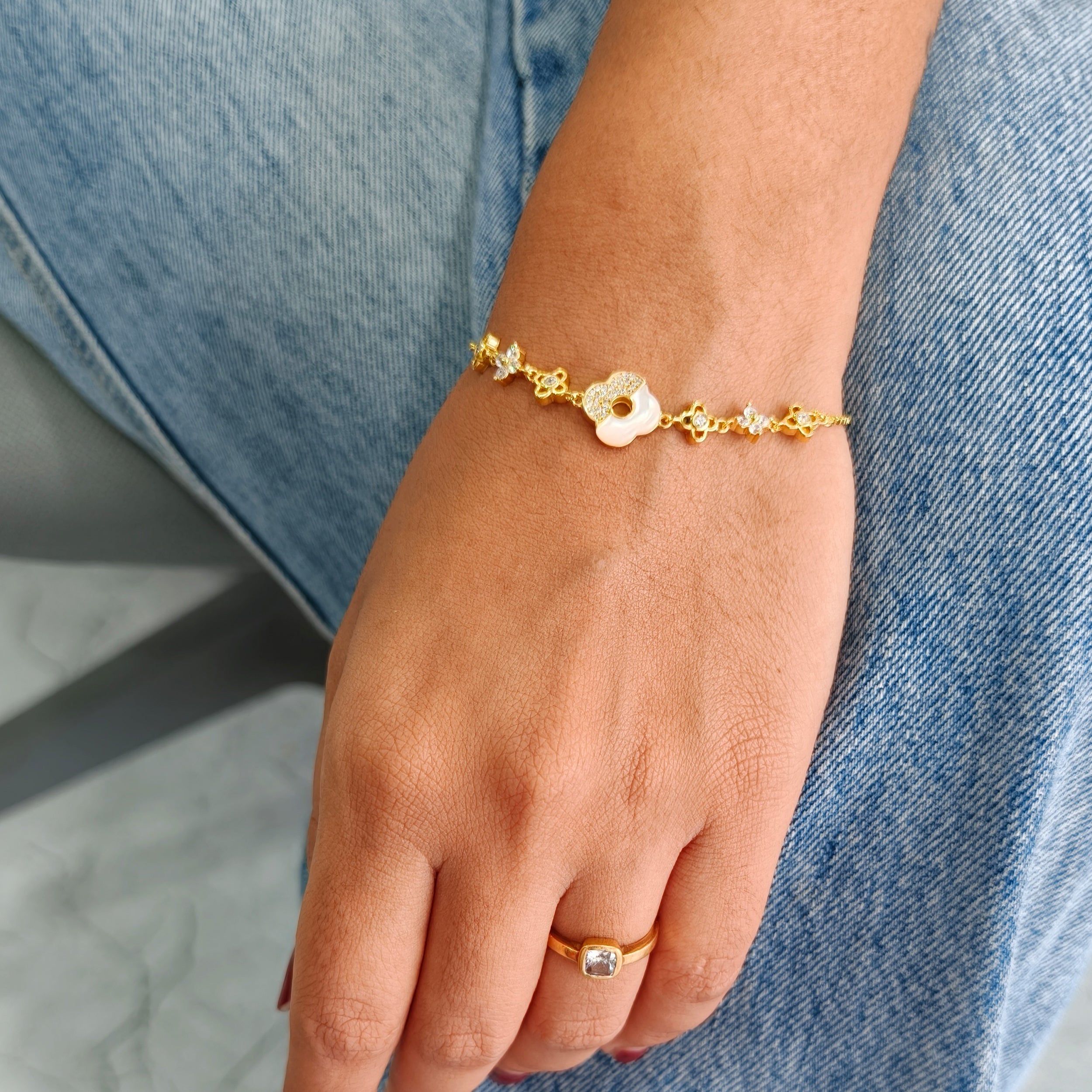 Minimal Sparkle Bracelet