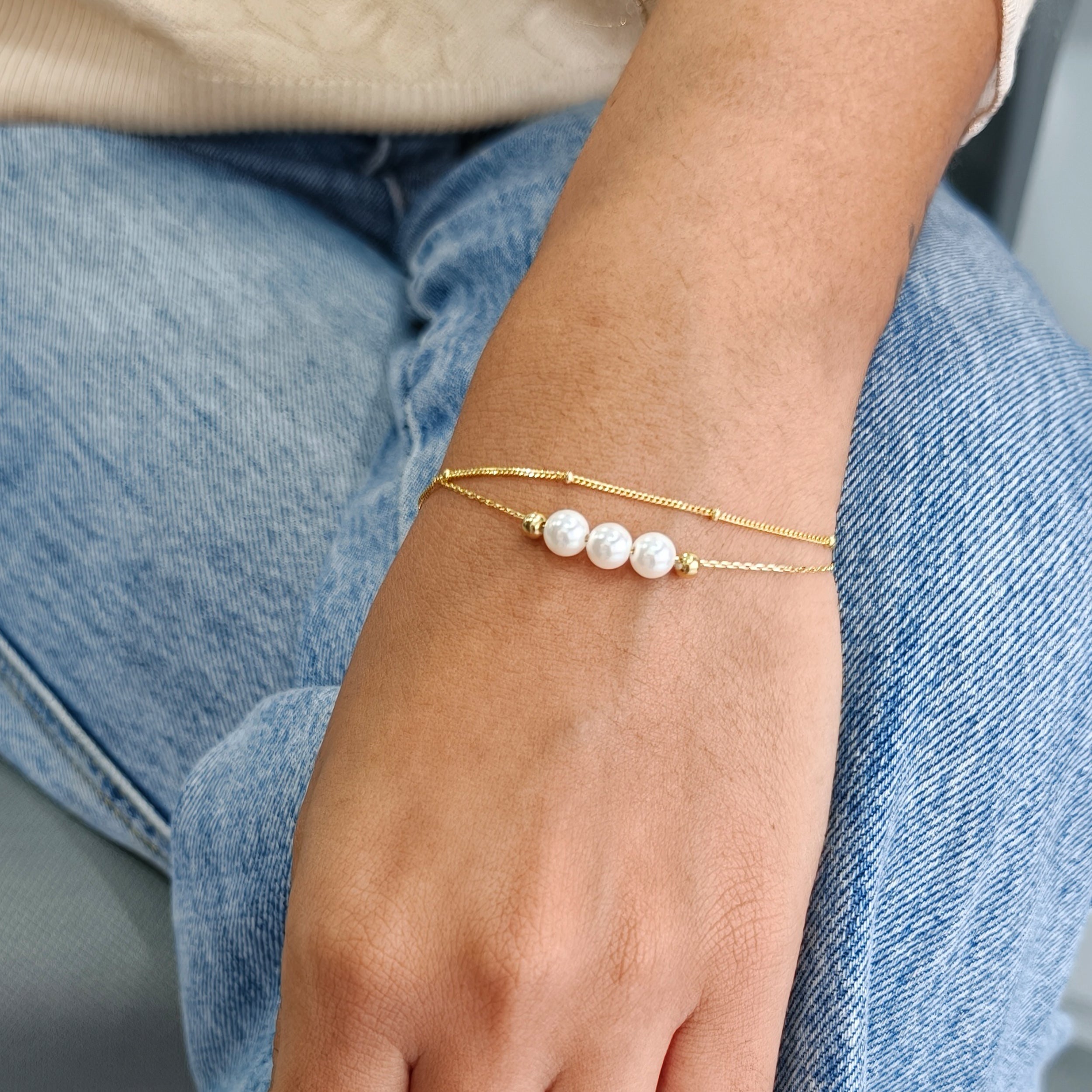 Golden Pearl Line Bracelet