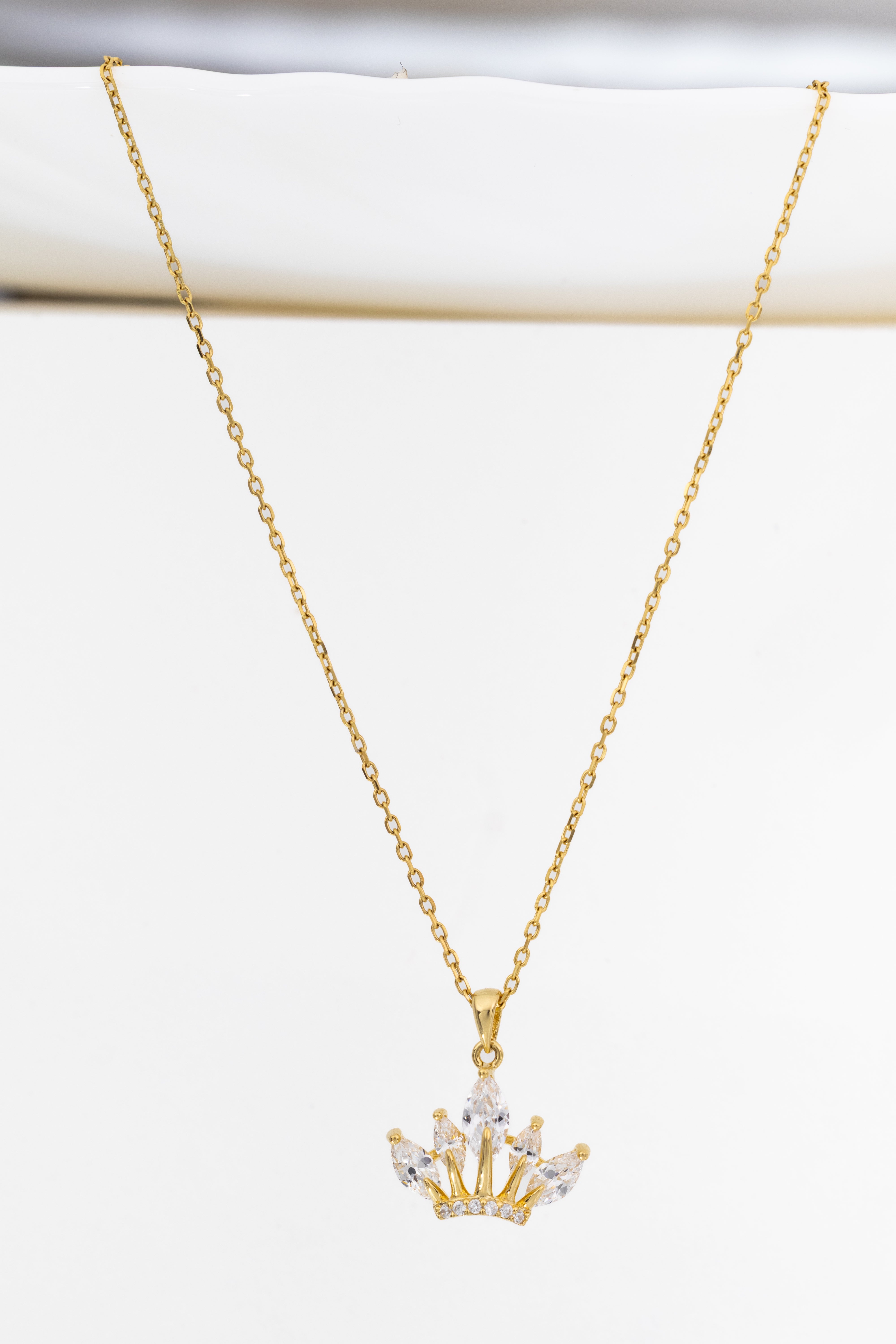 Crown Kiss Gold Pendant Necklace