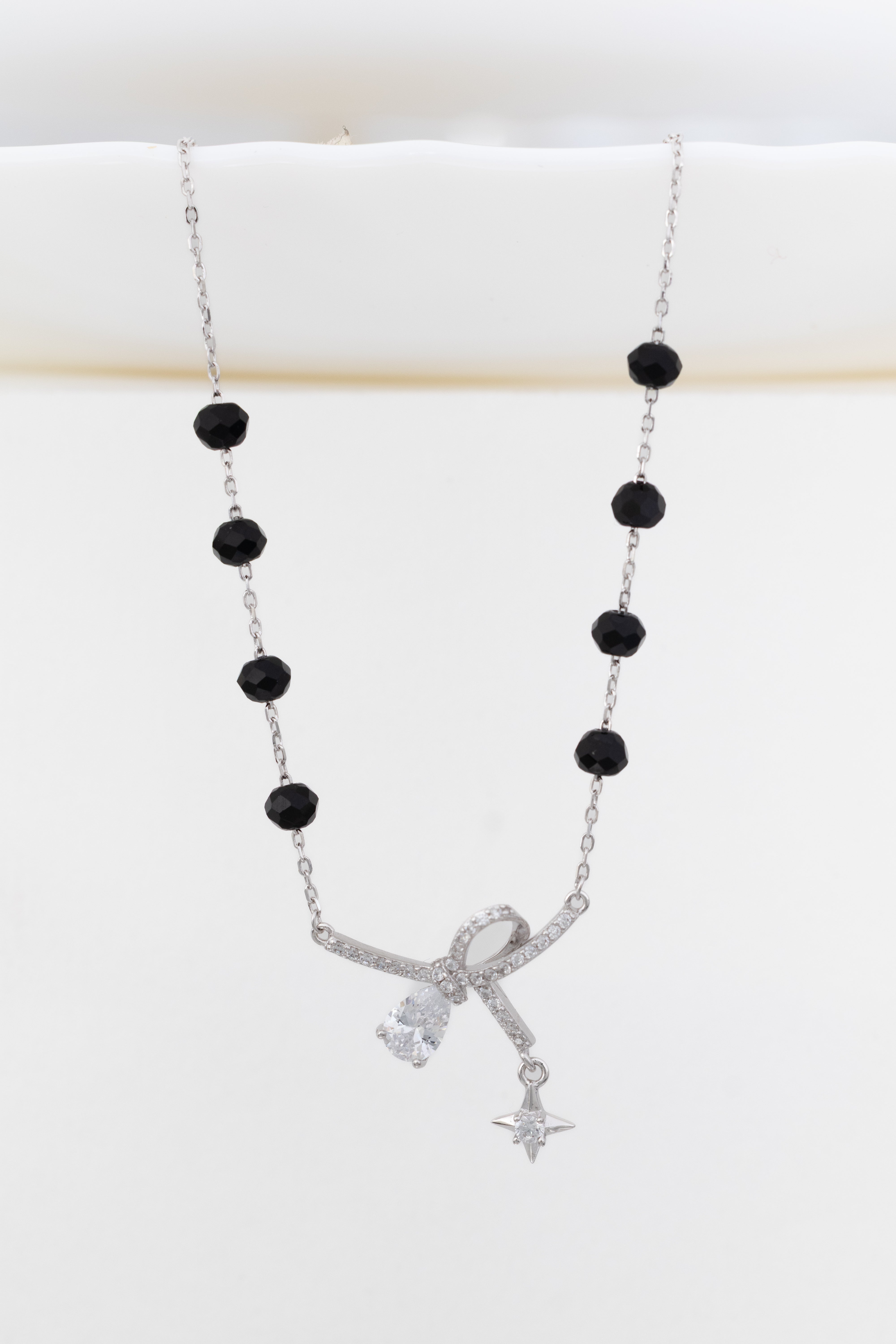 Starlit Sweetheart Bow Charm Mangal Sutra