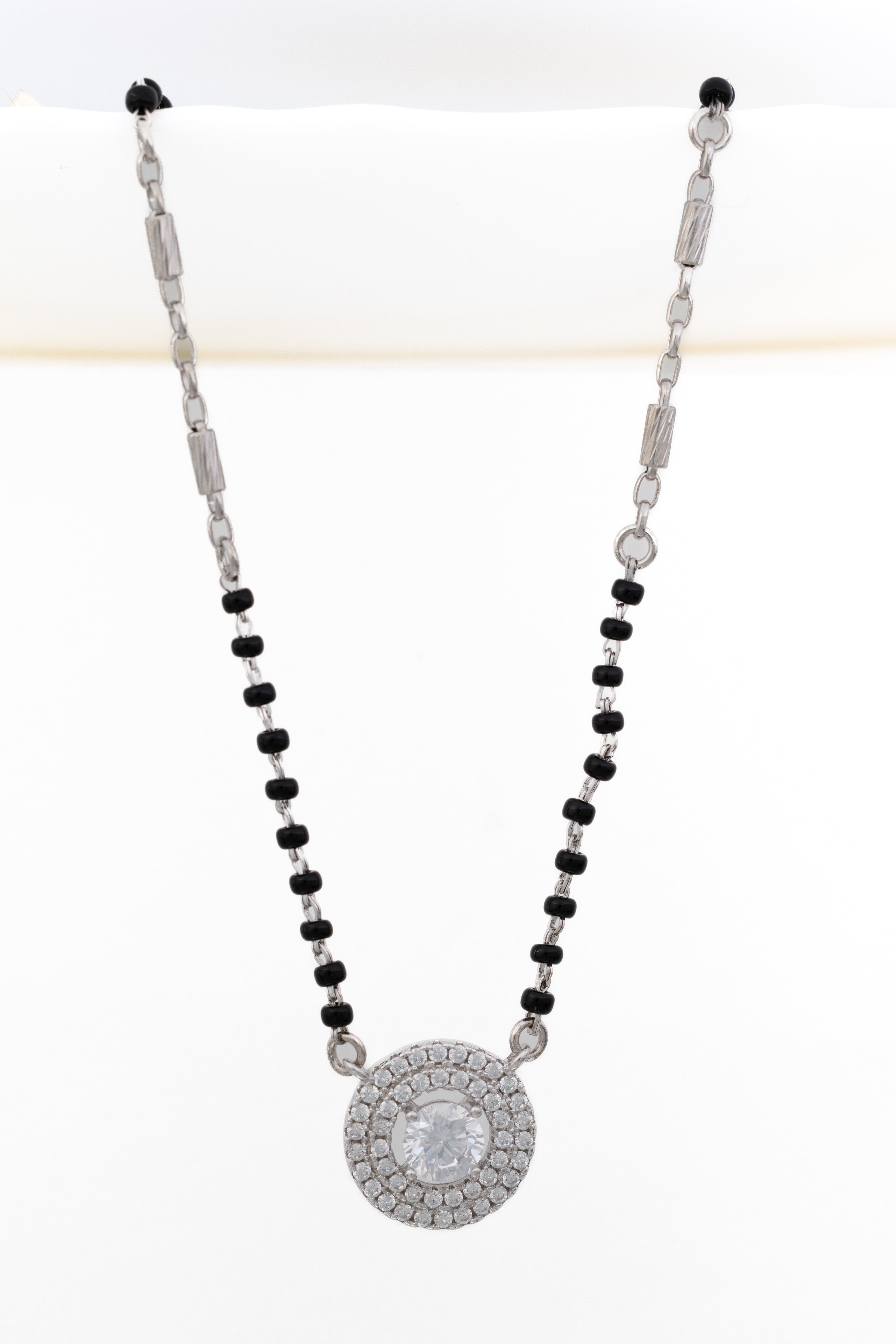 Elegant Round Radiance Mangal Sutra