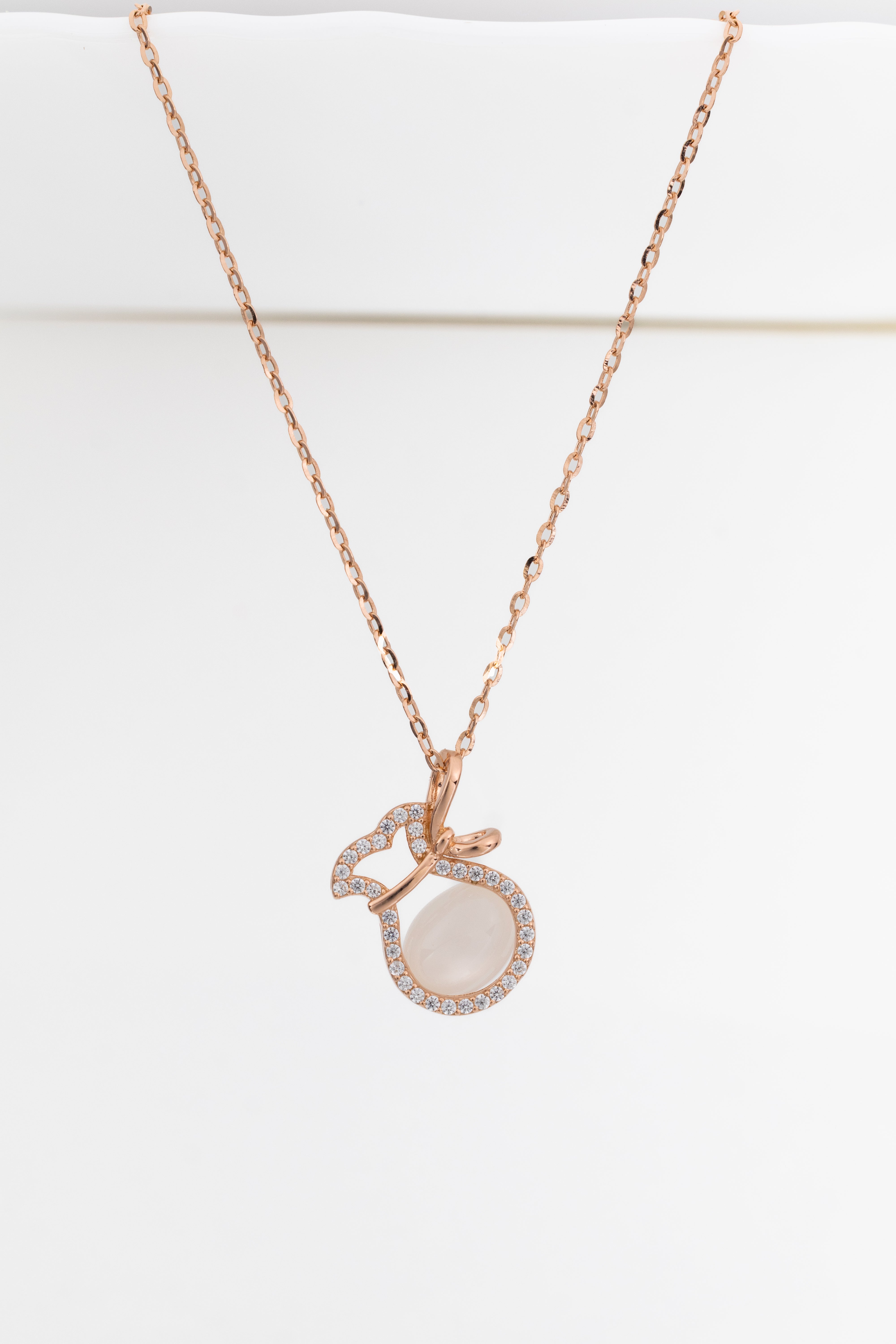 Luna Pot Elegance Necklace