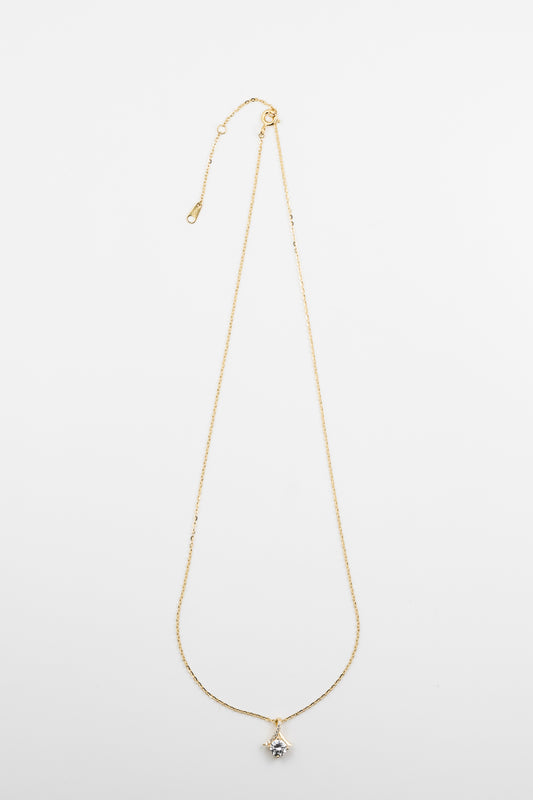 Solitaire Glow Swirl Necklace