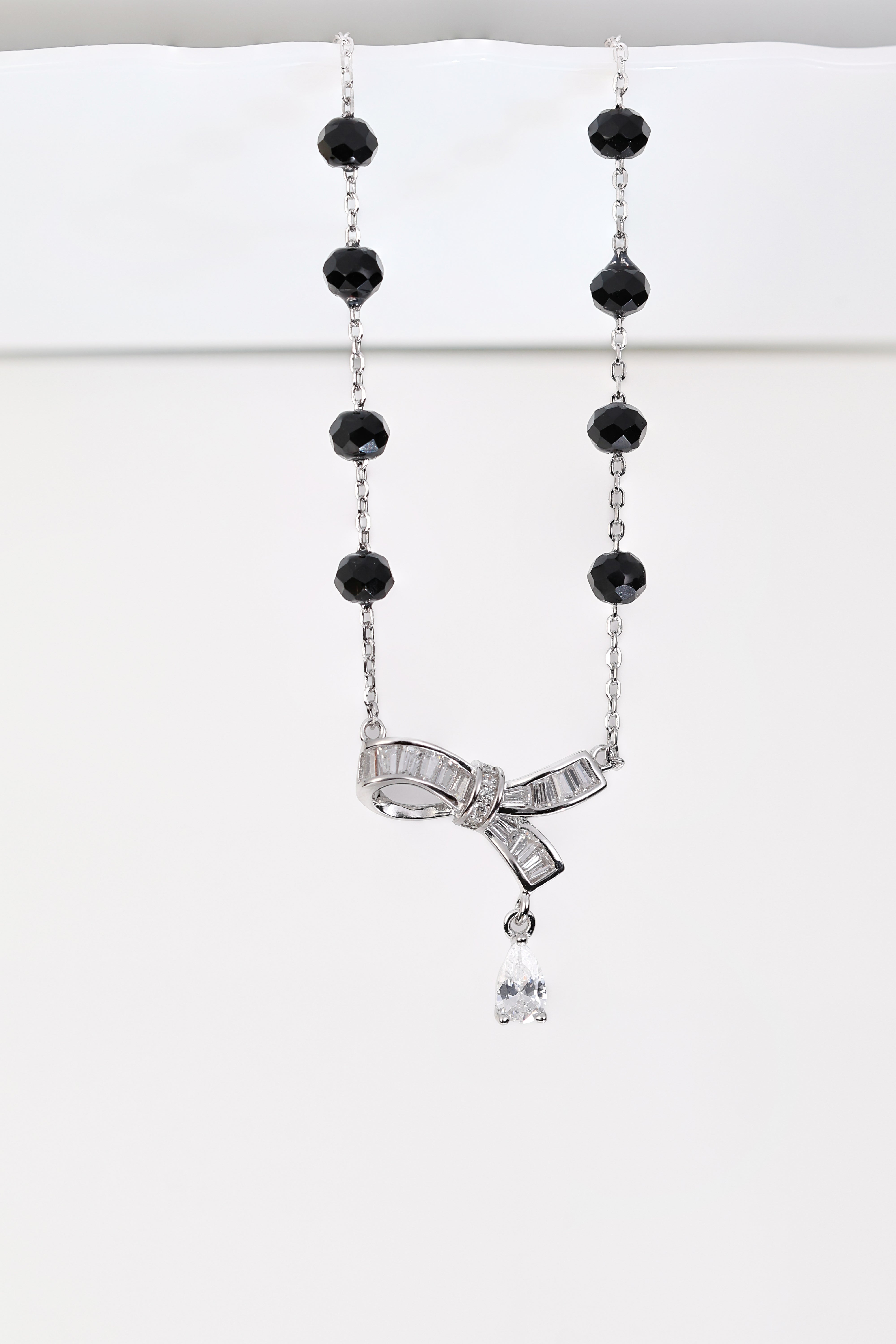 Ribbon Spark Teardrop Mangal Sutra