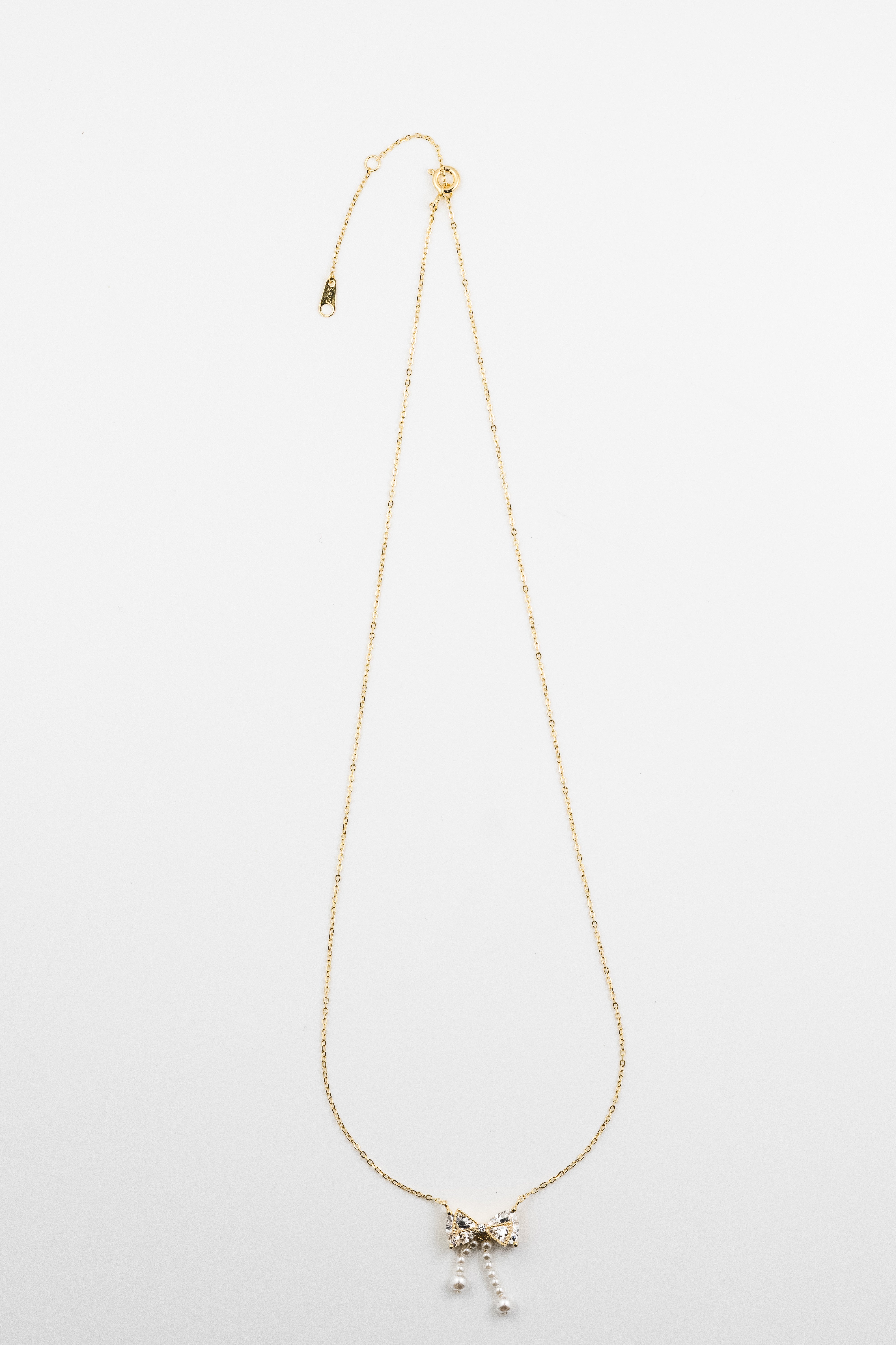 GlamBow Pearl Tassel Necklace