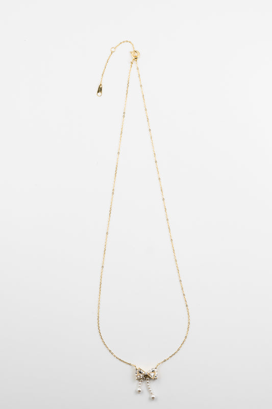 GlamBow Pearl Tassel Necklace