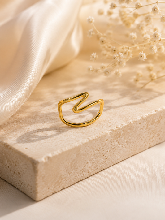 9K Gold Wave Minimal Ring (Size -11)