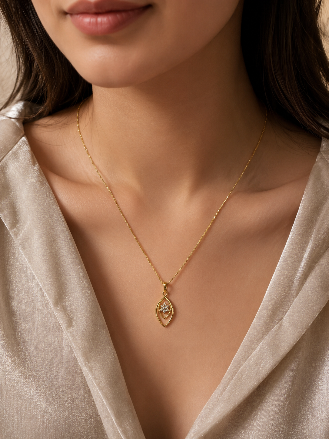 Petal 9 Karat Gold Pendant