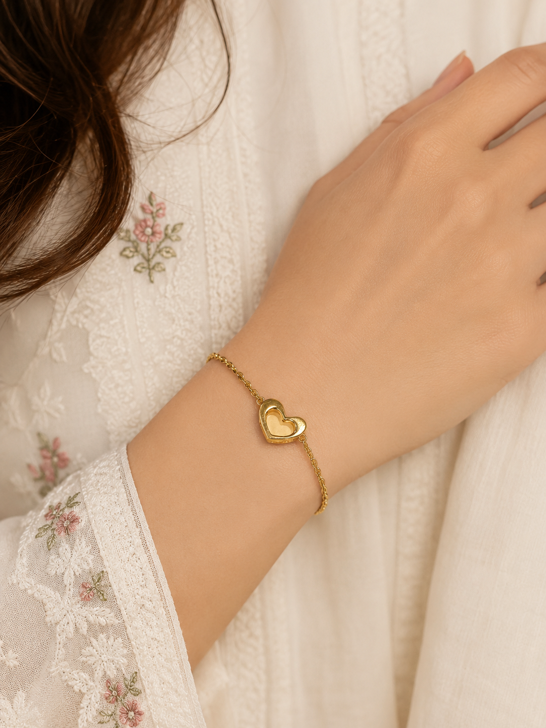 9K Gold Double Heart Bracelet