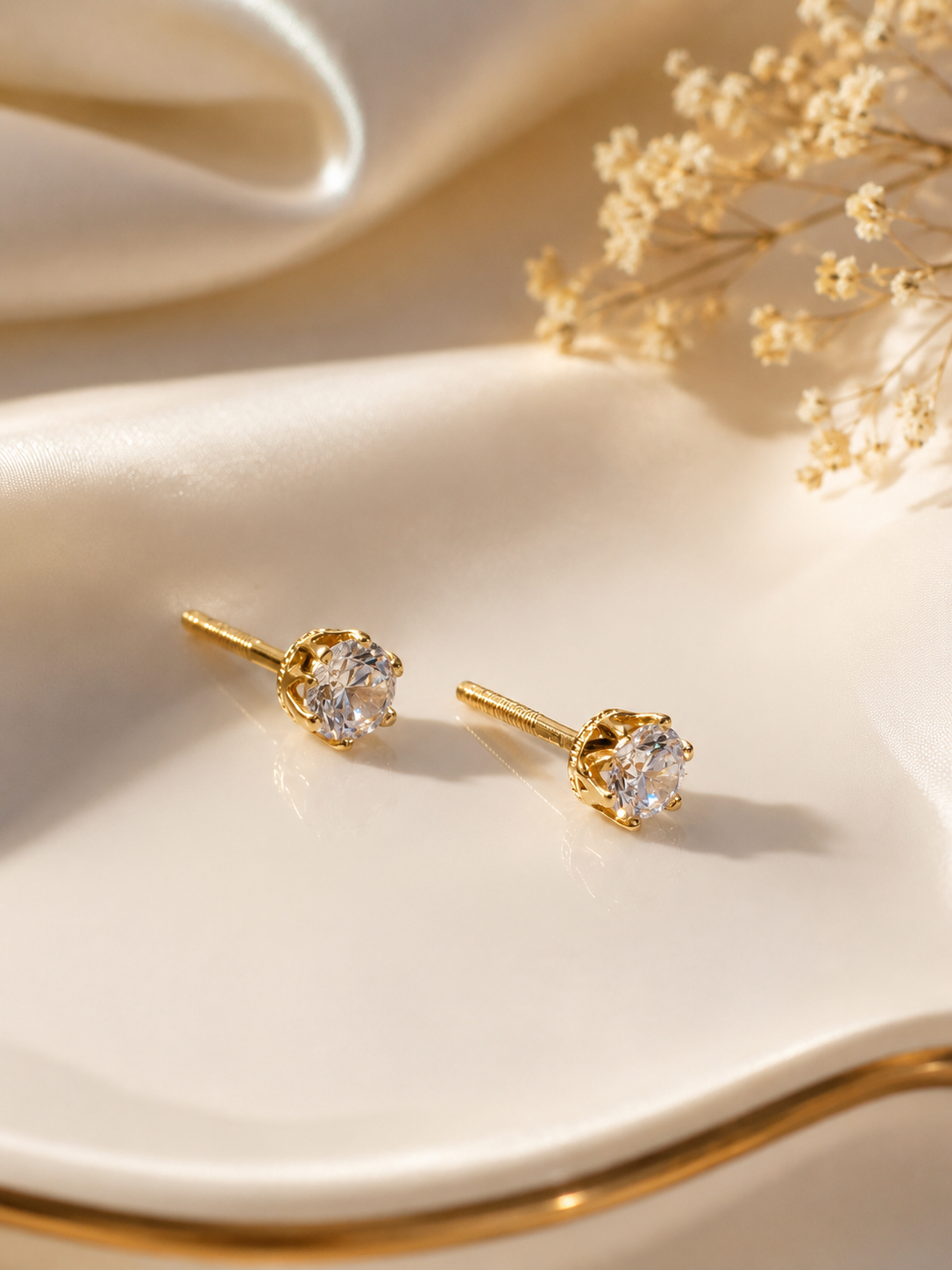 9K Gold Solitaire Stud Earrings