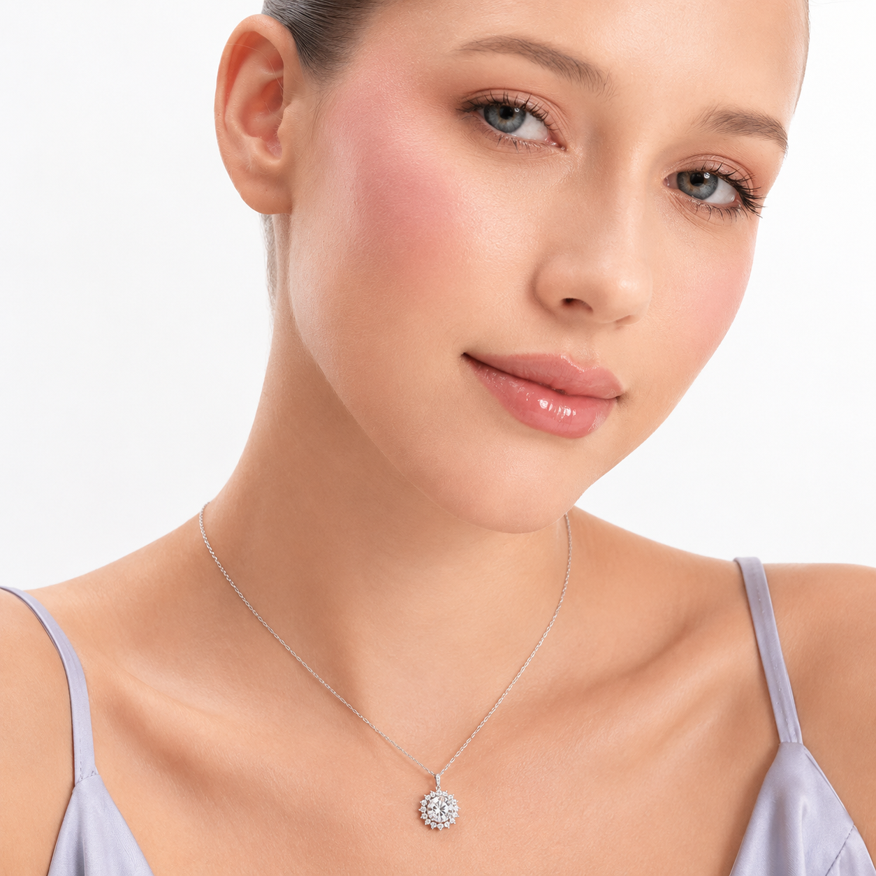 Silver Minimal Round Halo Necklace