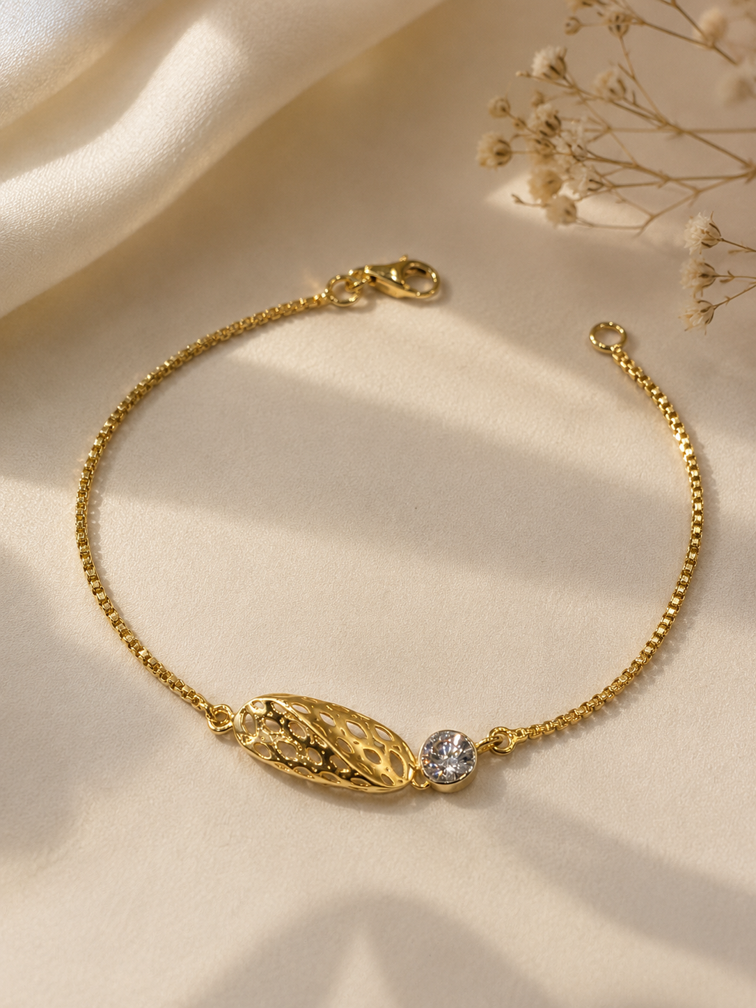 9K Gold Diamond-Cut Bracelet