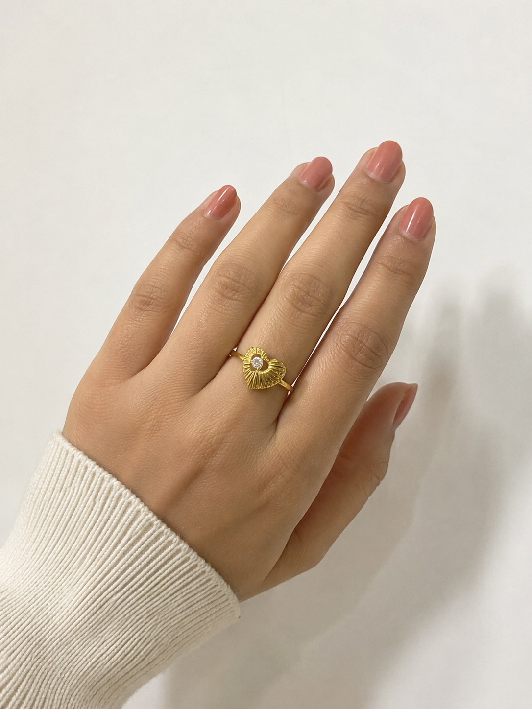 9K Gold Textured Heart Diamond Ring (Size - 11)